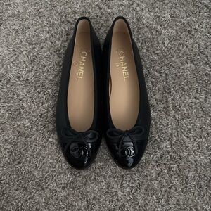 CHANEL Black Leather Loafers with Bow